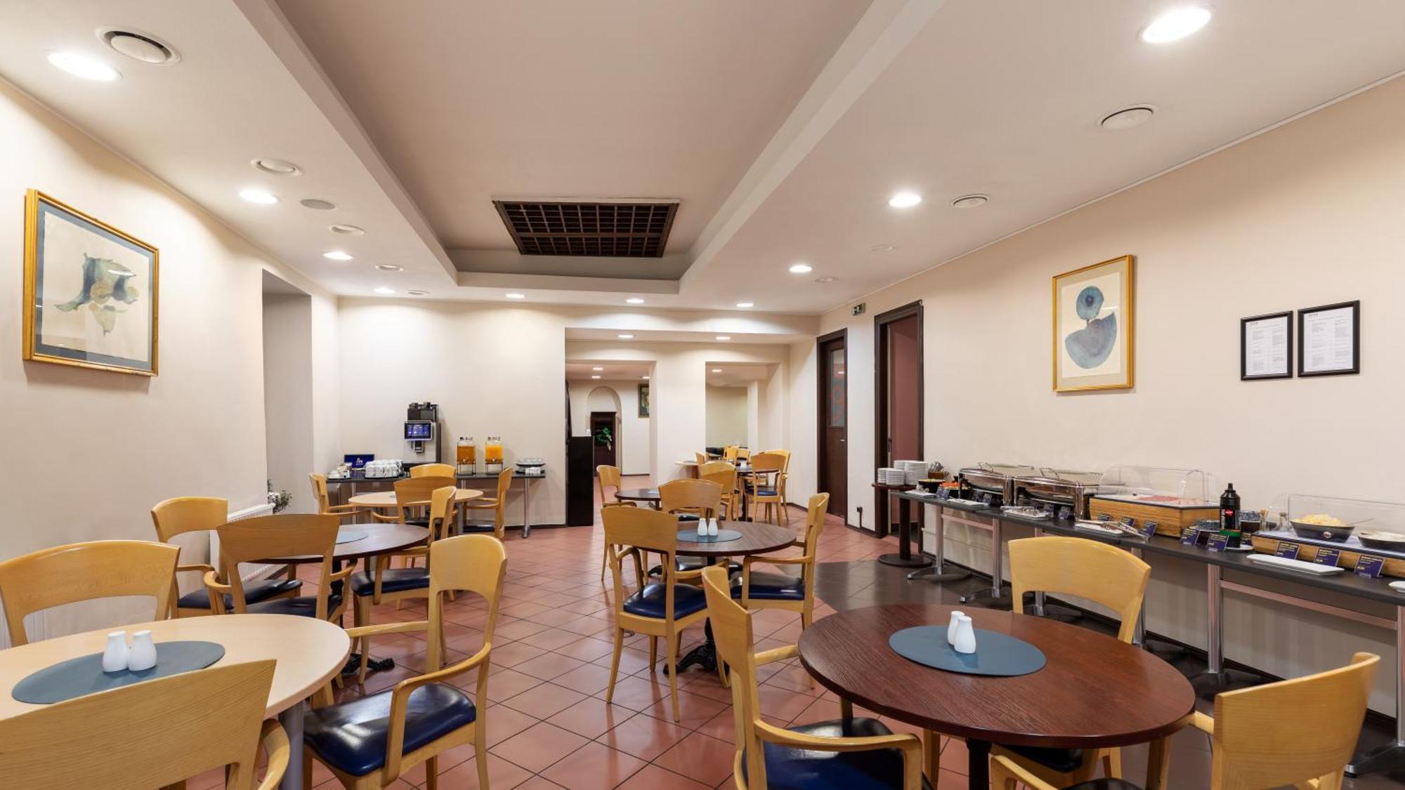 Rija Domus Hotel Riga Exterior photo