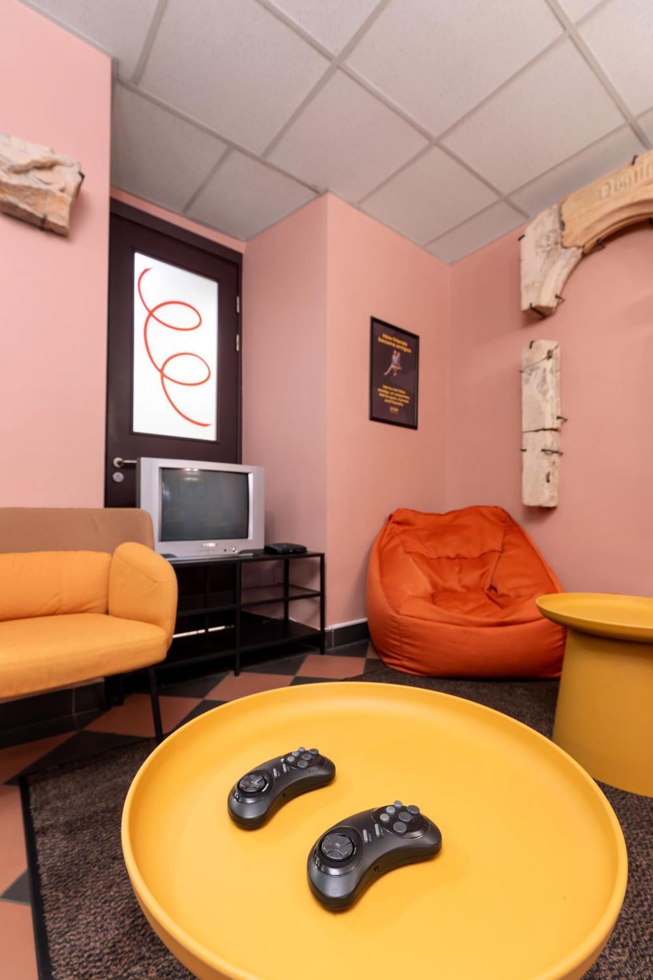Rija Domus Hotel Riga Exterior photo